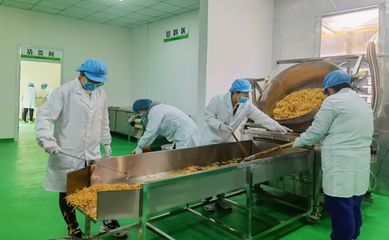 鳳還巢辦工廠！長(zhǎng)順這位婦女創(chuàng)業(yè)帶動(dòng)留守女同胞家門(mén)口賺錢(qián)